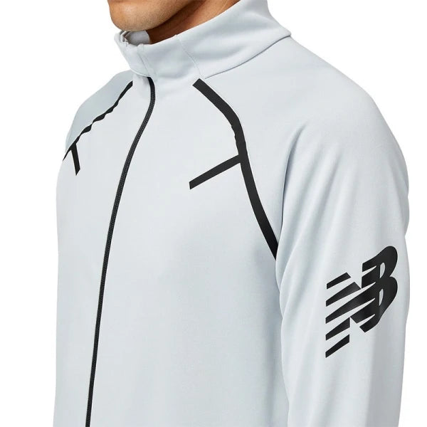 Campera New Balance Tenacity - Gris